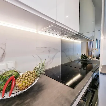 365pam - Alabaster - Basen, Sauna, Jacuzzi, Silownia, Restauracja