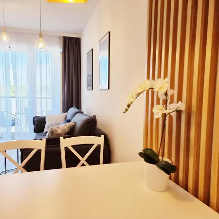 365pam - Alabaster - Basen, Sauna, Jacuzzi, Silownia, Restauracja