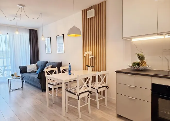 365pam - Alabaster - Basen, Sauna, Jacuzzi, Silownia, Restauracja Kołobrzeg